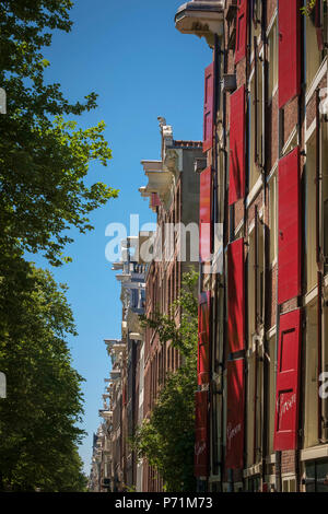 Façades des entrepôts du 18ème siècle converti en propriétés résidentielles, Amsterdam, Pays-Bas Banque D'Images