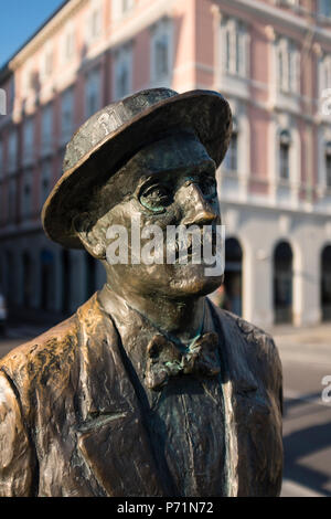 Statue de Joyce à Trieste (Italie). James Joyce l'habitude de vivre dans la ville italienne pendant un certain temps. Banque D'Images