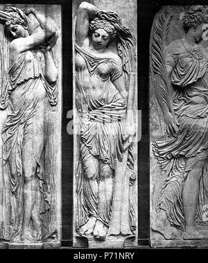 123 Fontaine des Innocents de reliefs. Louvre, Paris Banque D'Images