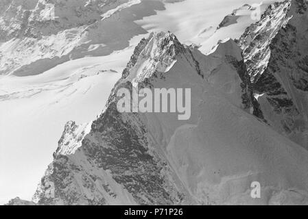 48 ETH-bib-Bernina - Piz Roseg c. S.-Inlandflüge-LBS MH05-73-19 Banque D'Images