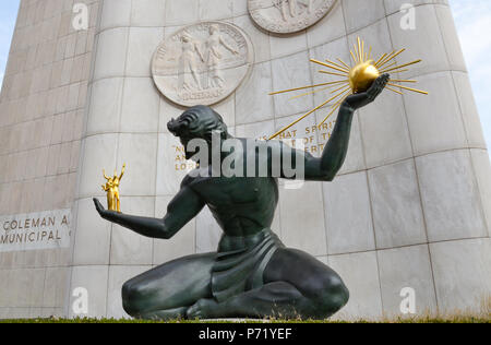 DETROIT, MI / USA - 21 octobre 2017 : l'esprit de la sculpture au centre-ville de Detroit Detroit, montré ici, a été restauré en 2006. Banque D'Images