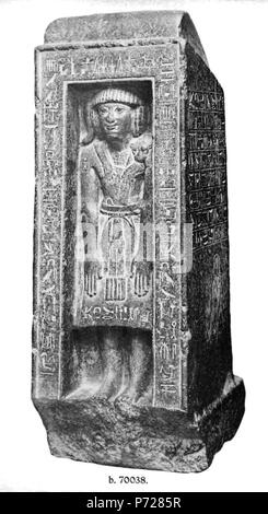 Anglais : Naos avec statue du Grand Prêtre de Ptah Ptahmose, qui a servi sous Thoutmosis III. Granit noir (H. cm 80), d'Abydos, règne de Thoutmosis III, 18ème dynastie, Nouvel Empire. Le Caire, Musée Égyptien CG/EI 70038. 26 février 2014, 19:59:22 2 Naos Ptahmose Roeder Banque D'Images