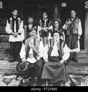 Anglais : Hutsul (Highlanders) de Verkhovyna, partie sud d'Ivano-Frankivsk oblast (province), l'ouest de l'Ukraine. vieille photo d'avant-guerre. 16 février 2013, 23:48:53 21 famy Hutsul de Verkhovyna, Ukraine Banque D'Images