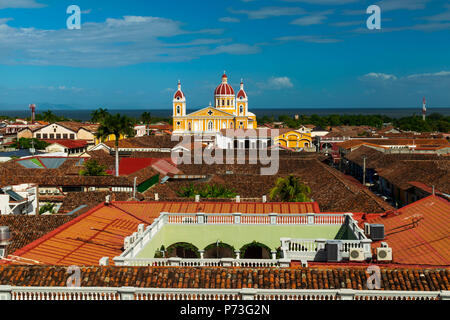 Granada, Nicaragua. Le 7 février 2018. Une vue de la Cathédrale de Grenade à partir du haut de l'Iglesia de la Merced Banque D'Images