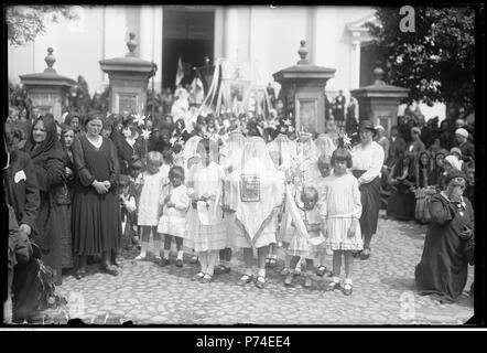 58 Witczak-WitaczyNarcyz ński - Boże Ciało w Garwolinie (107-532-8) Banque D'Images