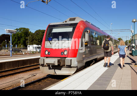 Kalmar, Suède - le 28 juin 2018 : classe suédois Y31 Itino diesel à la gare centrale de Kalmar, fabriquées par Bombardier Transportatio sur se Banque D'Images