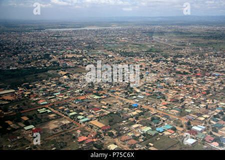 Vue aérienne de la zone urbaine s'étend d'Accra, Ghana Banque D'Images