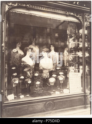 Eugène Atget, 120 Boulevard de Strasbourg, 1910 Banque D'Images