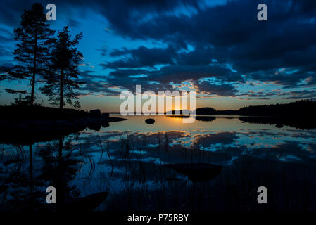 Magnifique coucher de soleil sur le lac Yngen Banque D'Images