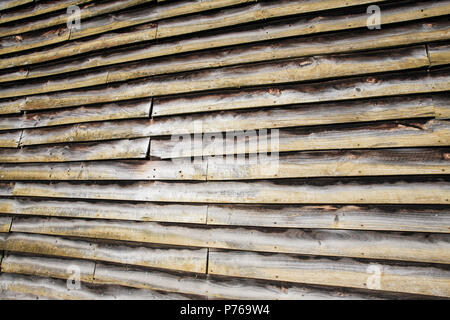 Anciens panneaux d'étanchéité sur le hangar de cisaillement Banque D'Images