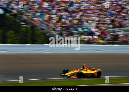 Ryan Hunter-Reay pilote de course de l'équipe Andretti Autosport dans son numéro 28 à la voiture de course Indy 500. Credit : Shivraj Gohil Spacesuit / Médias. Banque D'Images