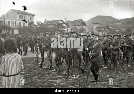 18 Concentración de tropas en la playa de Ondarreta, con destino a guerra de África (8 de 8) - Fondo Car-Kutxa Fototeka Banque D'Images