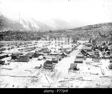 . Anglais : Skagway, Alaska, janvier 1898. Anglais : indique la partie de la section résidentielle et d'affaires au cours de l'hiver . Légende le droit : 'kaguay, Alaska Janvier 1898" (LCTGM) : Immeubles ----l'Alaska Skagway, Alaska-rues---Skagway ; Villes & villages--sujets de l'Alaska (LCSH) : Skagway (Alaska) . 1898 12 Skagway, Alaska, janvier 1898 (HEGG 541) Banque D'Images