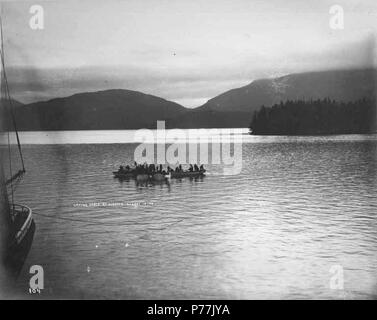 . Anglais : Équipe de chaloupes sur la rivière Copper, pose de câbles, 12 août 1908 . Français : Construction des photographies de la rivière Copper et le nord-ouest le long du chemin de fer de la rivière Copper., 1911 et Légende le droit : 104. Pose de câbles à Cordova, 12 août '08 PH Coll 375.4 Sujets (LCTGM) : Railroad construction & maintenance--Alaska Railroad ; les travailleurs de la construction--Alaska ;--chaloupes ; des rivières de l'Alaska Alaska--sujets (LCSH) : Copper River (Alaska) . 1908 13 Équipe de chaloupes sur la rivière Copper, pose de câbles, 12 août 1908 (737) HEGG Banque D'Images