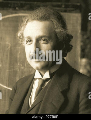 Albert Einstein lors d'une conférence à Vienne en 1921 (Age 42).  : 1921 . 192127 Einstein1921 par F Schmutzer 3 Banque D'Images
