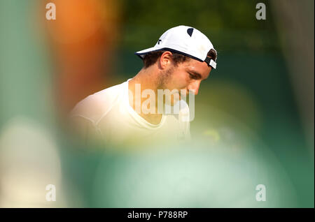 Jan-Lennard Struff le troisième jour des championnats de Wimbledon au All England Lawn tennis and Croquet Club, Wimbledon. APPUYEZ SUR ASSOCIATION photo. Date de la photo: Mercredi 4 juillet 2018. Voir PA Story TENNIS Wimbledon. Le crédit photo devrait se lire: Steven Paston/PA Wire. Banque D'Images