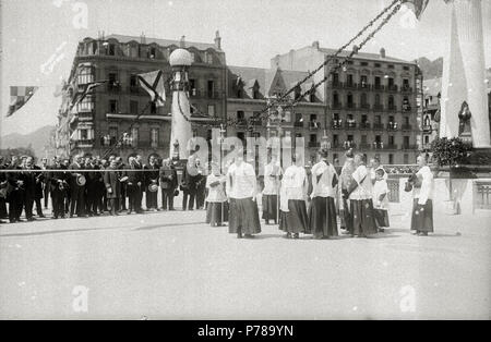 38 Inauguración del Puente de La Zurriola el 15 de agosto (1 de 3) - Fondo Car-Kutxa Fototeka Banque D'Images