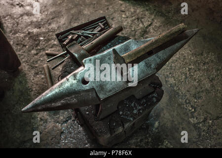 Enclume et marteaux. Abruzzo Banque D'Images