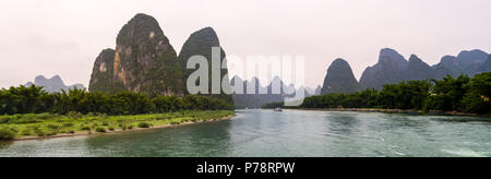 Le projet de loi 20 yuans célèbre vue sur fleuve Li près de Yangshuo, Chine Xing Ping et Banque D'Images