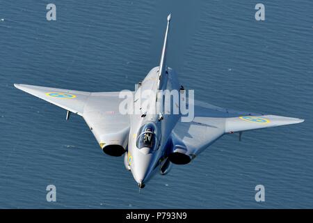 Armée de l'air suédoise VOL HISTORIQUE SAAB J-35 DRAKEN J Banque D'Images