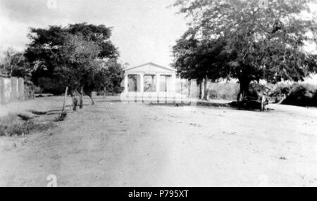 Español : Temple de Minerve de Chiquimula en 1928 aproxomadamente. Colección de Ana Aguirre. 1928 14 TemploMinervaChiquimula1928 Banque D'Images