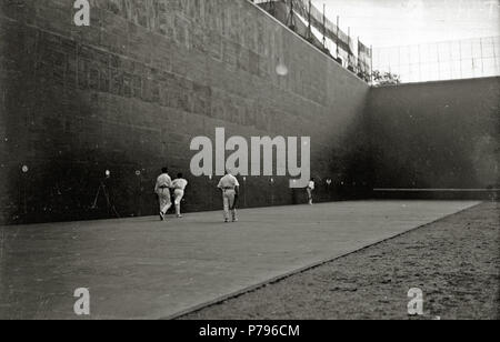 Partido de 50 remonte en el frontón Jai Alai (4 de 7) - Fondo Car-Kutxa Fototeka Banque D'Images