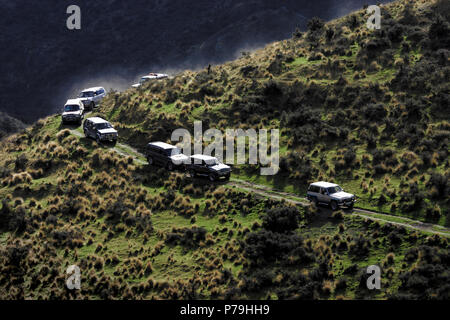 Four wheel driving off road in Canterbury, New Zealand Banque D'Images