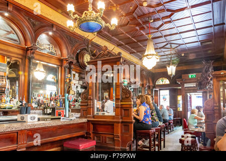 Bar de l'intérieur de l'Stags Head Pub, Dame Court, Temple Bar, Dublin, Leinster Province, République d'Irlande Banque D'Images