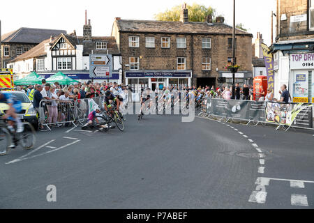 Otley, Leeds, Royaume-Uni. 4 juillet, 2018. Otley Leeds mercredi 04 juillet course élite hommes Crédit : Crash Les Wagstaff/Alamy Live News Banque D'Images