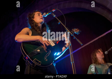 Chester, Royaume-Uni. 4 juillet, 2018. C'est le kit 2018 Ivor Novello Award candidats c'est le Kit a joué pour une maison pleine de Chester hier soir (mercredi) photo credit : Brian Hickey / Alamy Live News Banque D'Images