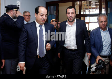 05/07/2018 Roms. Viminale. Il Ministro dell'Interno italiano incontra il vicepresidente del Consiglio presidenziale della Libia. 5 juillet 2018 à Rome. Le ministre italien de l'Intérieur rencontre le Vice-président du conseil de la présidence de la Libye. Banque D'Images