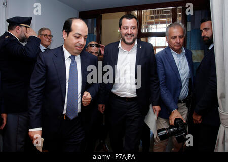 05/07/2018 Roms. Viminale. Il Ministro dell'Interno italiano incontra il vicepresidente del Consiglio presidenziale della Libia. 5 juillet 2018 à Rome. Le ministre italien de l'Intérieur rencontre le Vice-président du conseil de la présidence de la Libye. Banque D'Images