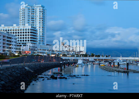 PONTA DELGADA, PORTUGAL - Juin 28th, 2018 : Ponta Delgada, sur l'île de São Miguel, est la capitale de l'archipel des Açores (Portugal). Banque D'Images