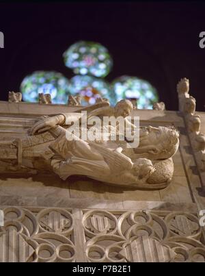 Alphonse II d'Aragon a appelé le Chaste (1154-1196). Le Roi du Royaume d'Aragon. Tombe de Alfonso II. Panthéon Royal. Restauré par Frederic Marès (1893-1991). Monastère de Poblet. Vimbodi. La Catalogne. L'Espagne. Banque D'Images