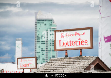 Calgary, Alberta, Canada - 02 juillet 2018 - billet de loterie kiosques au motif estampé de Calgary Banque D'Images