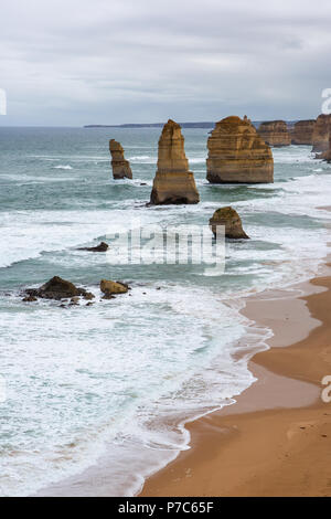 L'emblématique 12 apôtres à Port Campbell sur la Great Ocean Road, Victoria, Australie le 23 juin 2018 Banque D'Images