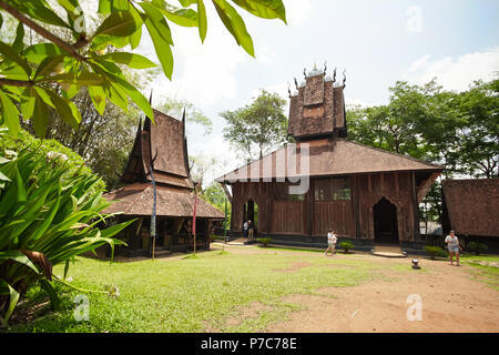 Chiang Rai, Thaïlande - 13 mai 2018 : l'Intérieur à pied à travers à Baandam ou Noir Musée House Museum par Thawan Duchanee, ce musée est l'un des voyages de Banque D'Images