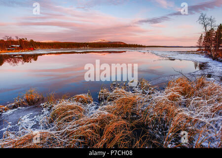 Lac Jerisjärvi à Muonio, Laponie, Finlande Banque D'Images