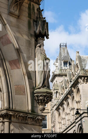 Le Wool Exchange et autres détails architecturaux à Bradford City Centre, Royaume-Uni Banque D'Images