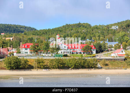 L'Hôtel Tadoussac, à l'embouchure du fjord du Saguenay dans le Saint-Laurent, Tadoussac, Québec, Canada Banque D'Images