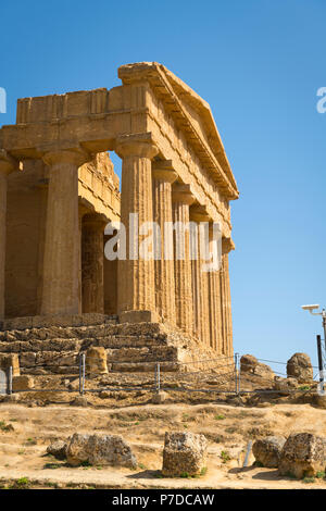 Italie Sicile Agrigento Valle dei Templi Vallée des Temples start 581BC par des colons de Géla Tempio della Concordia Temple de Concord Banque D'Images