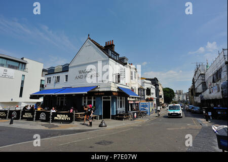 Wagon et chevaux Pub Anglais à Brighton, ville balnéaire, Brighton & Hove, East Sussex, England, UK Banque D'Images
