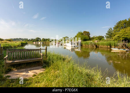 La rivière Arun dans le parc national des South Downs à Arundel, West Sussex, UK. Banque D'Images