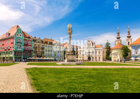 Timisoara anciens bâtiments sur Union Square Banque D'Images