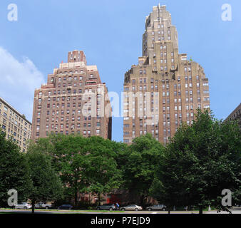 Manhattan, les anciens immeubles d'appartements à côté de la rivière Hudson à Manhattan, New York City, ville, Architecture, bâtiment moderne, appartement, grande hauteur, Banque D'Images