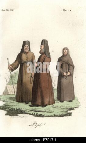 Eglise orthodoxe russe abbé et Monk. La gravure sur cuivre coloriée par Giarre et Stanghi de Giulio Ferrario Costumes d'antique et moderne des peuples du monde, Florence, 1847. Banque D'Images