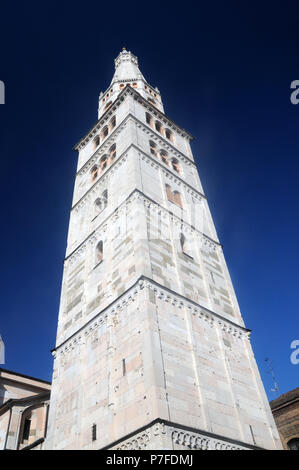 La Torre della Ghirlandina à Modène, Émilie-Romagne, Italie Banque D'Images