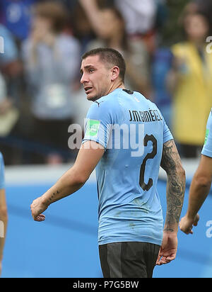 6 juillet 2018, Nijni Novgorod, Russie : l'Uruguay contre France Qr finales. L'Urugua Jose GIMENEZ poignent dans position Nishny stadium, en Russie le vendredi. Seshadri SUKUMAR Crédit : Seshadri SUKUMAR/Alamy Live News Banque D'Images