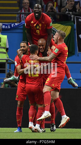 Kazan, Russie. 6 juillet, 2018. Les joueurs de Belgique célèbrent pendant le pointage de la Coupe du Monde FIFA 2018 Quart de finale entre le Brésil et la Belgique à Kazan, Russie, le 6 juillet 2018. Crédit : Il Canling/Xinhua/Alamy Live News Banque D'Images