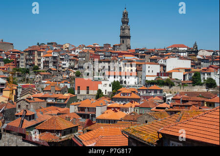 14.06.2018, Porto, Portugal, Europe - une vue sur le paysage urbain de Porto. Banque D'Images